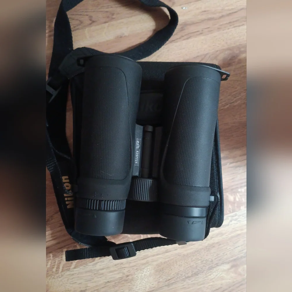 NIKON Prostaff 3s Binoculars